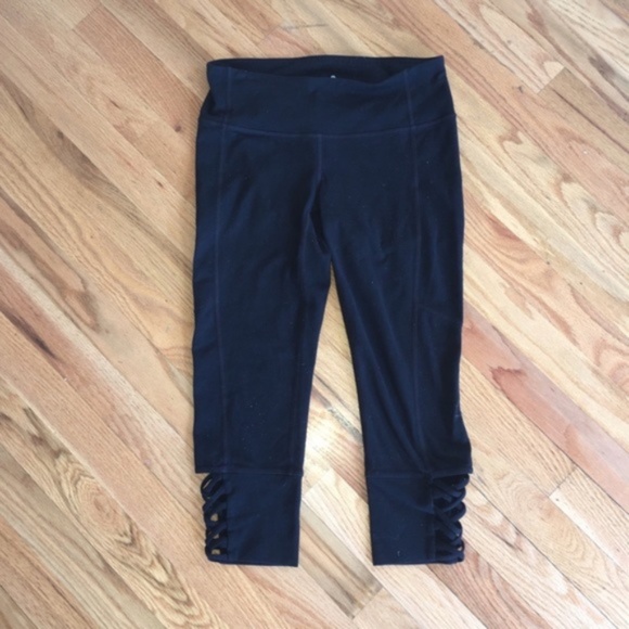 Athleta Criss Cross Elation Crop Leggings Black XS - Picture 1 of 5
